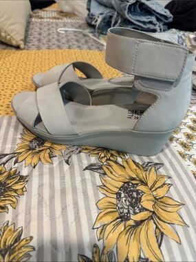 Naturalizer Leather Wedge Rivera Chris-Cross in White